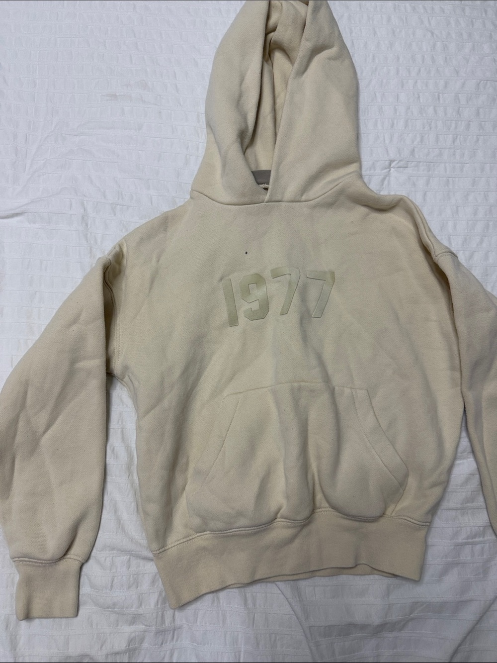 1977 Embroidered Cream Men's Hoodie Sweatshirt
